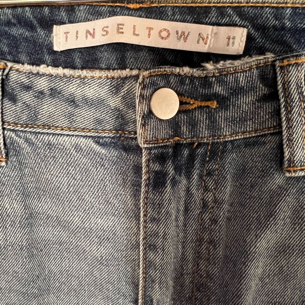 size 11 jeans, NEW w no tags
